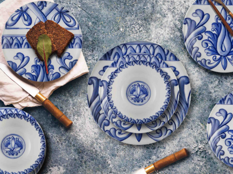 Amalfi Series 24-Piece Porcelain Dinner Set